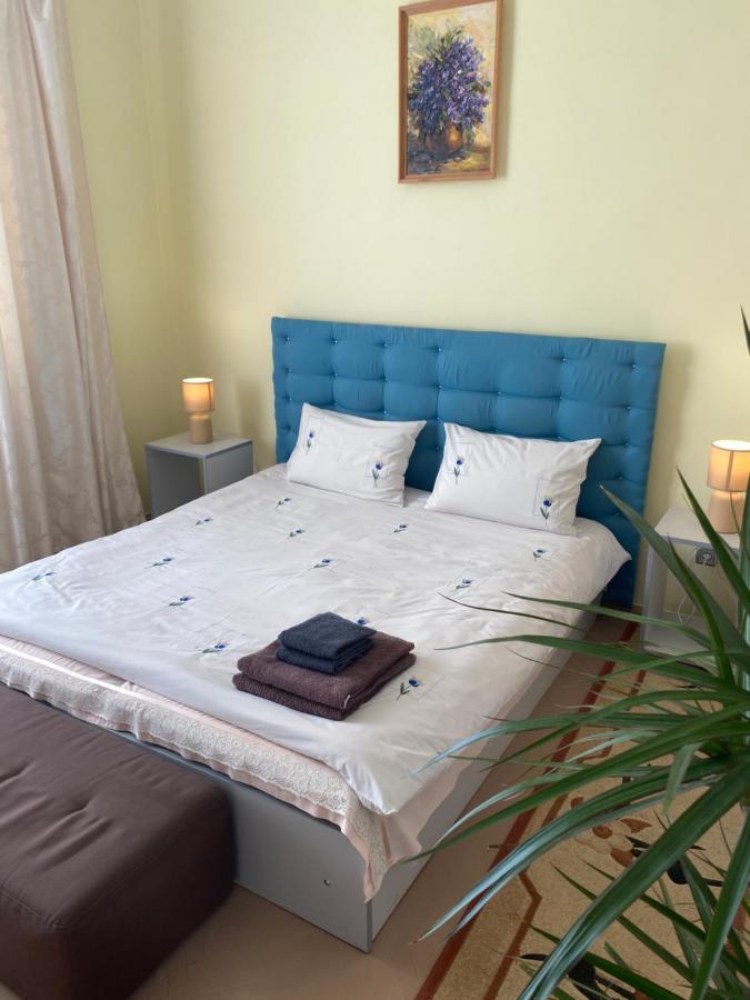 Den Apart On Rynok Square Liov Exterior foto